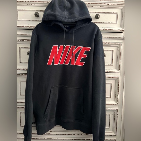 Nike hoodie Men’s L black & red - Picture 3 of 12